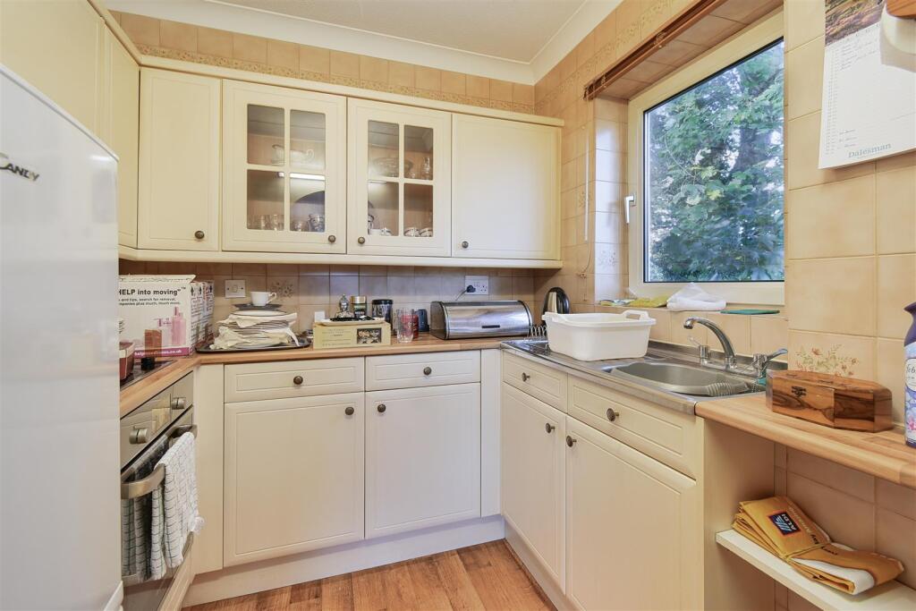 Apartment in York - View 2