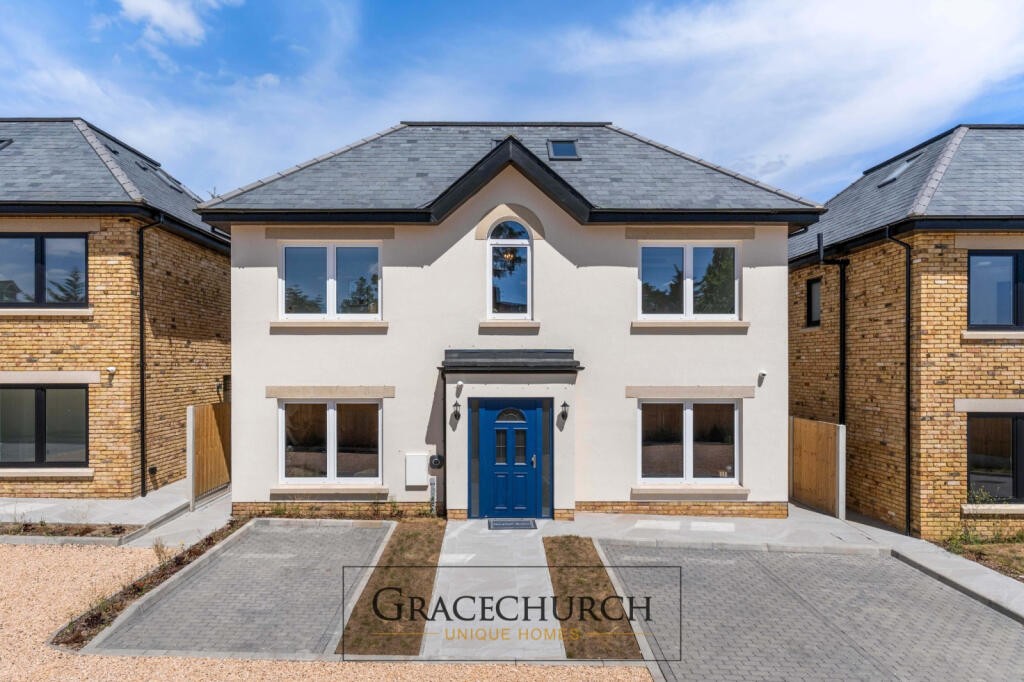 Main image of property: Oak Gate, Goffs Oak EN7