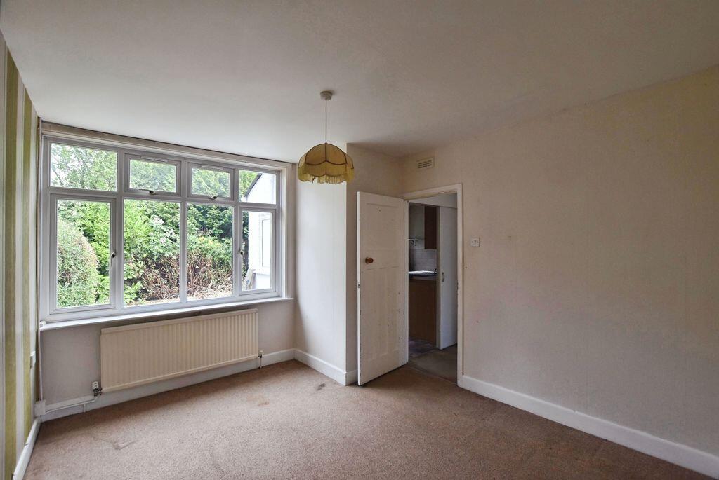 Greenwood Avenue, Laverstock              ***VIDEO TOUR*** photo 4