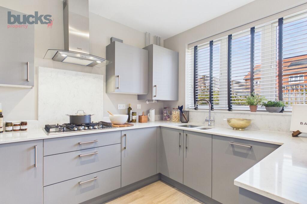House in Arborfield Green, Barkham - View 3