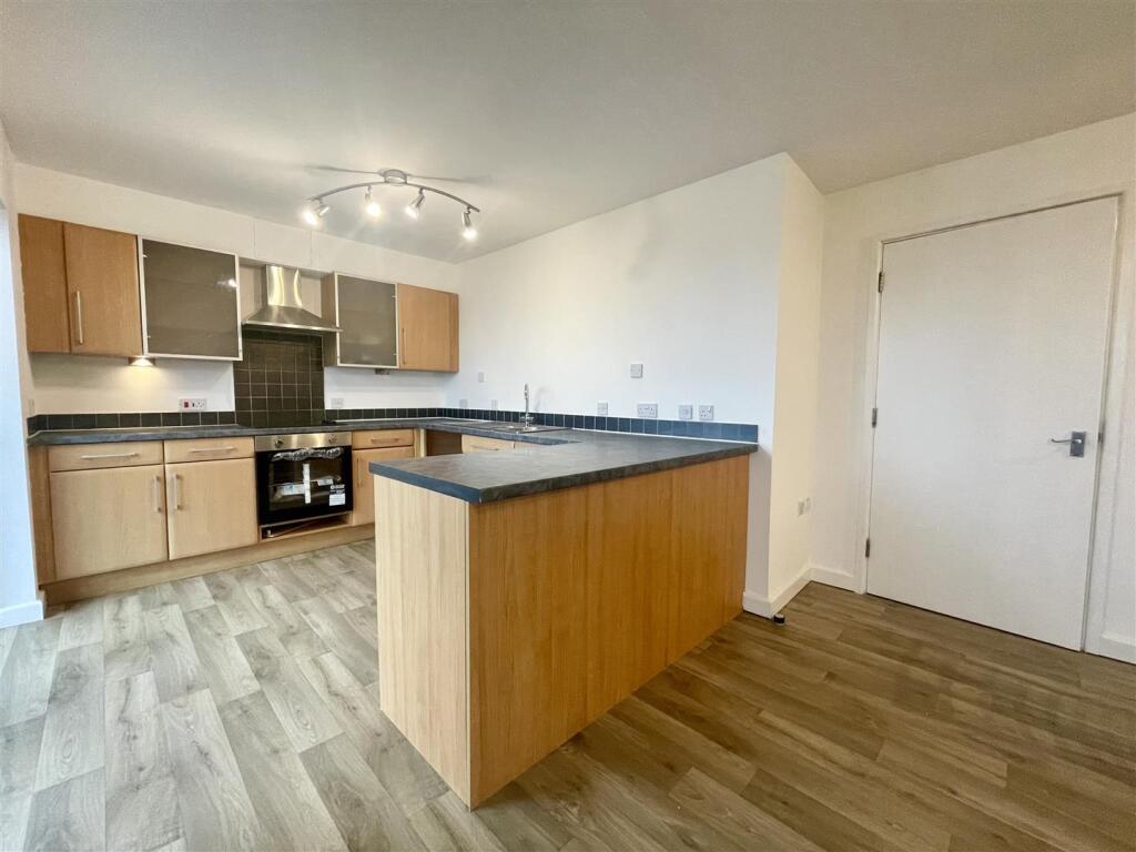 Apartment in Norwich - View 2