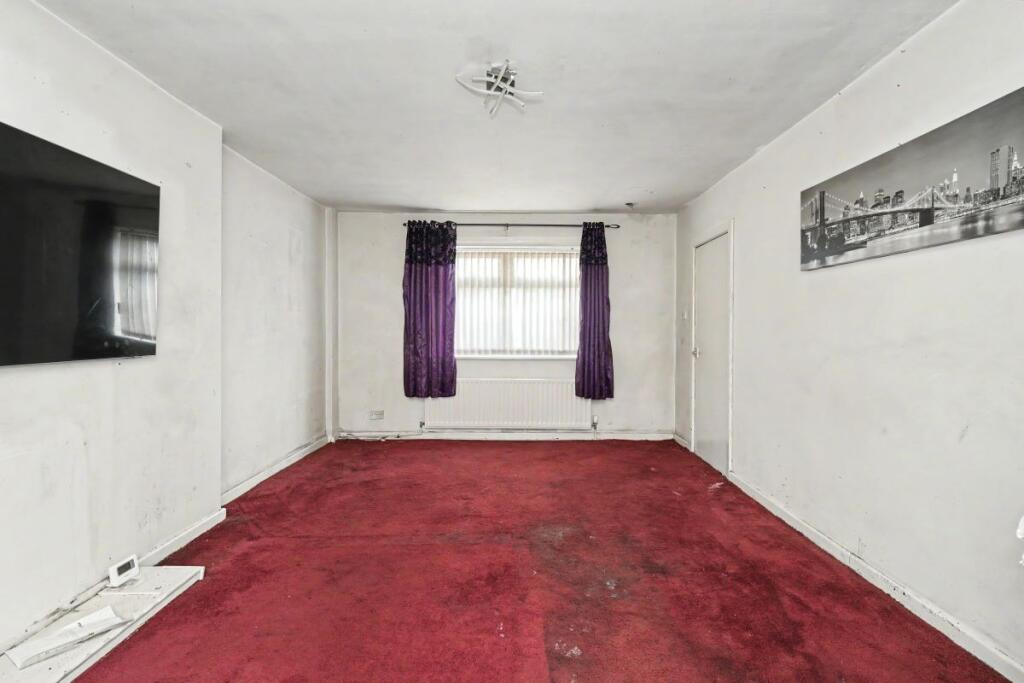House in Calderdale, Boulderclough - View 2