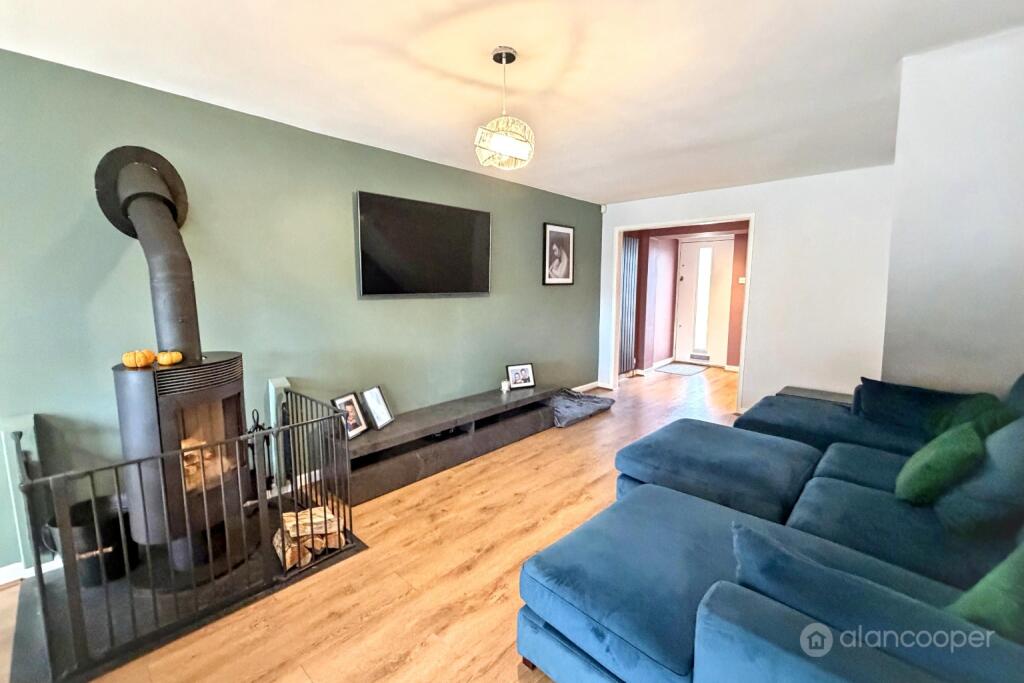 House in Nuneaton and Bedworth, Whitestone - View 3