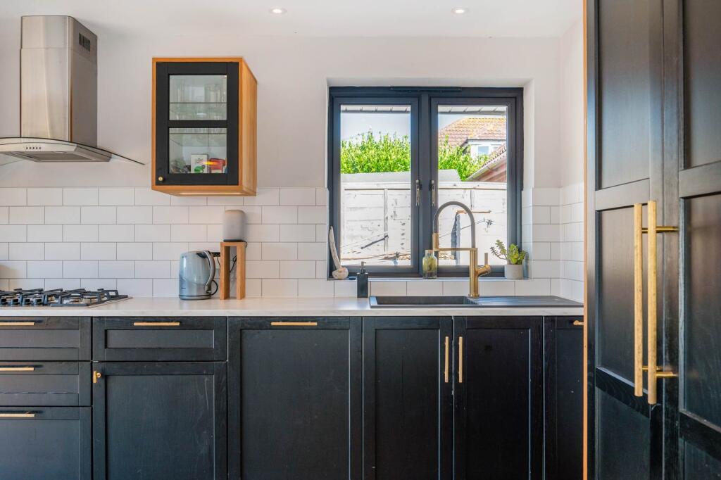House in Chichester, East Wittering - View 2