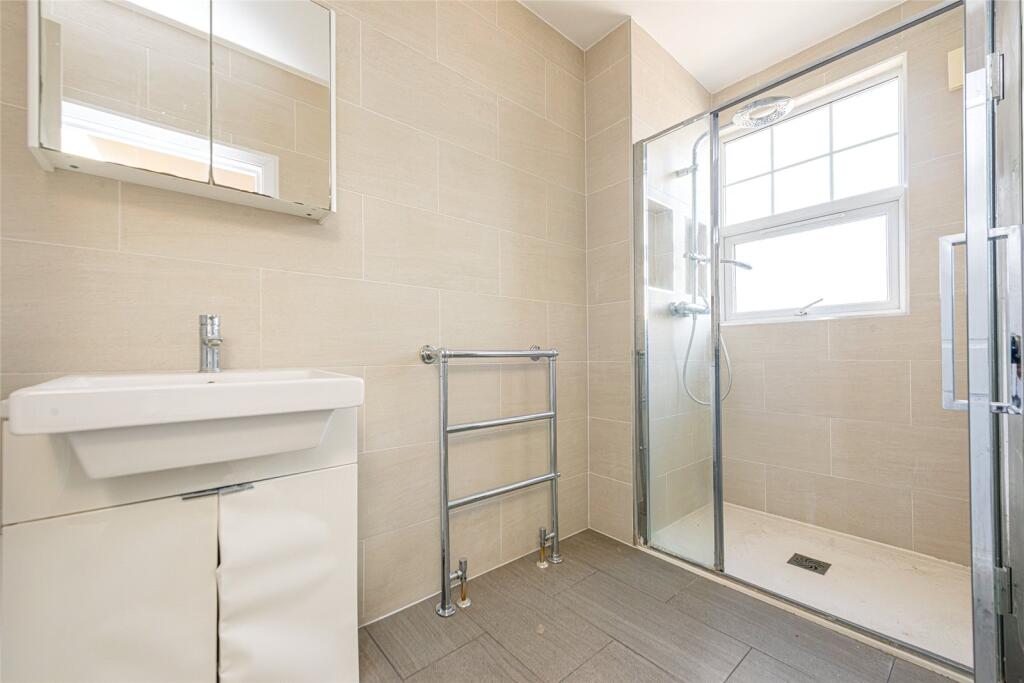 Apartment in London - View 5