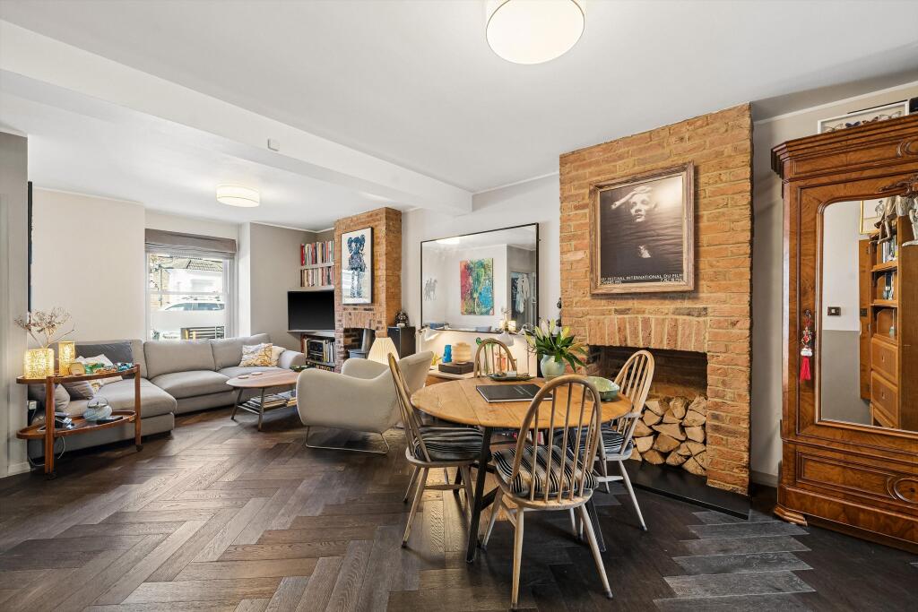 House in London, Merton Park - View 5