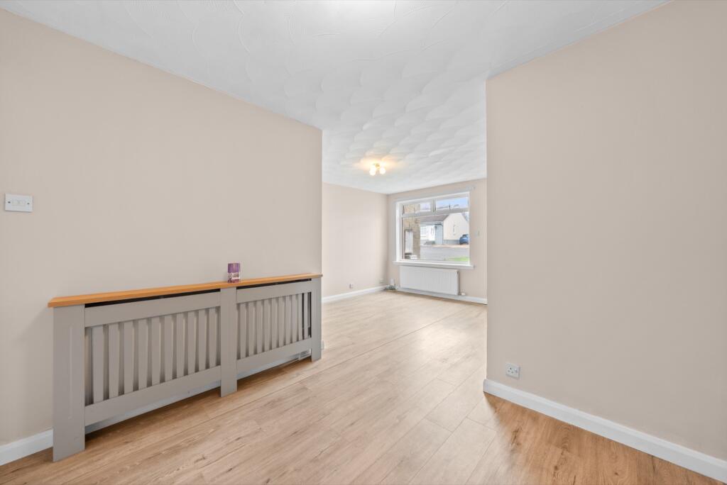 Apartment in Bellshill, Douglas Park Cottages - More