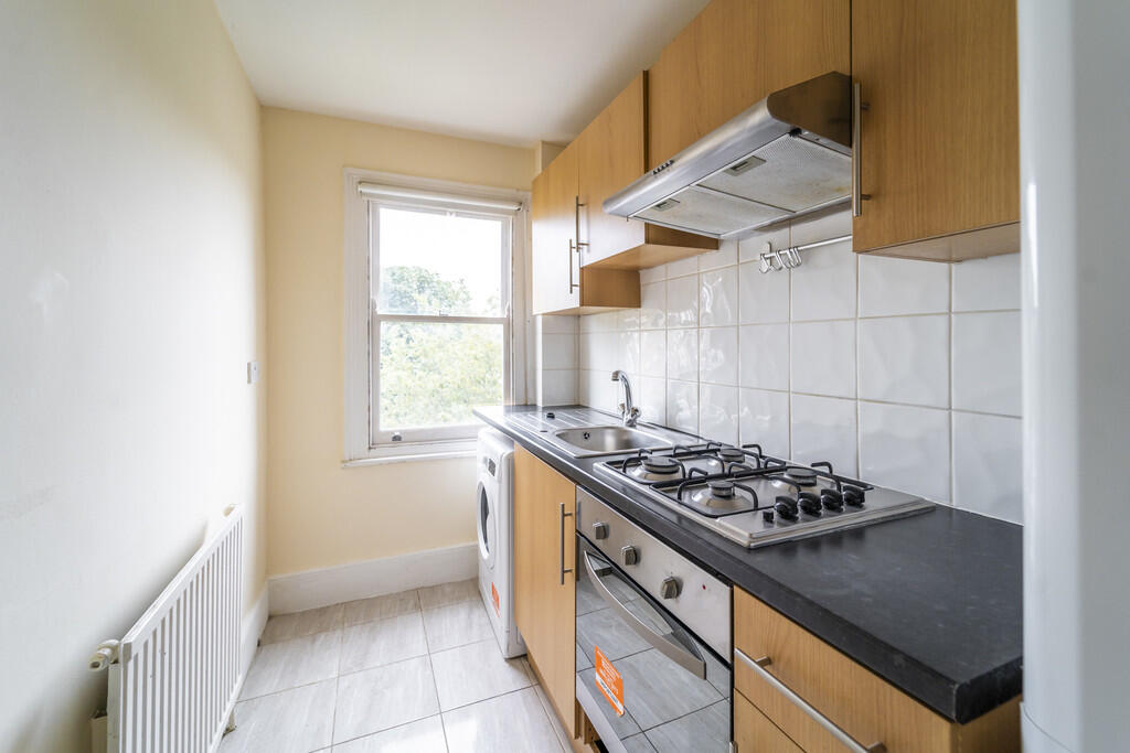 Apartment in London - View 4