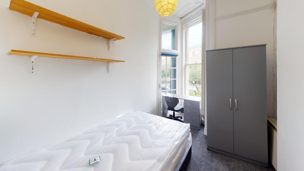 Apartment in Bristol - View 4