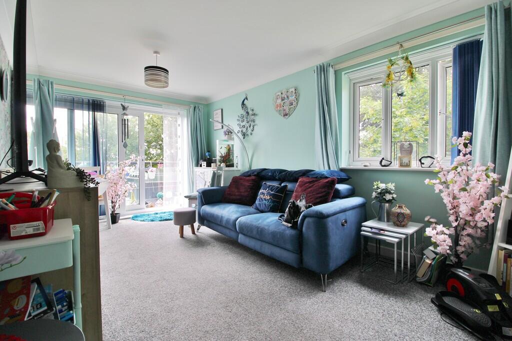 Apartment in Portsmouth - View 2