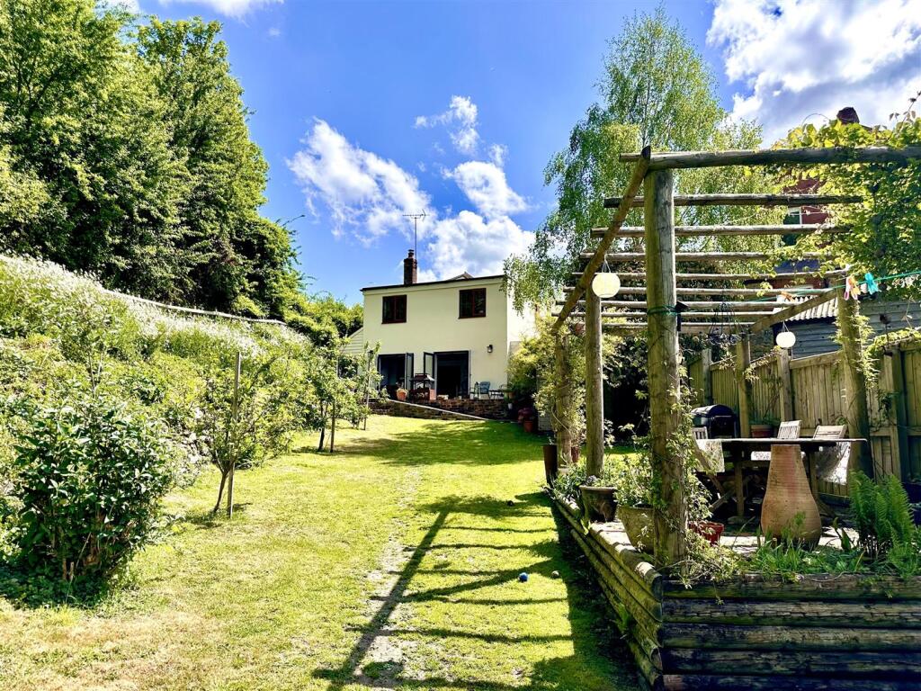 Main image of property: Silver Street, Misterton, Crewkerne
