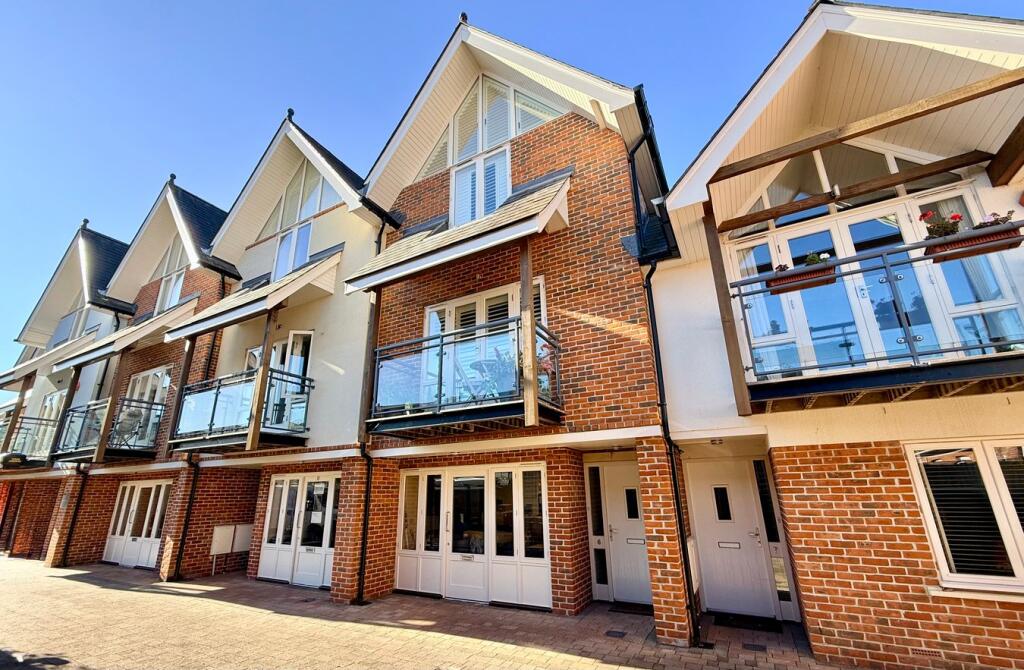 Main image of property: New Street Mews, Lymington, SO41