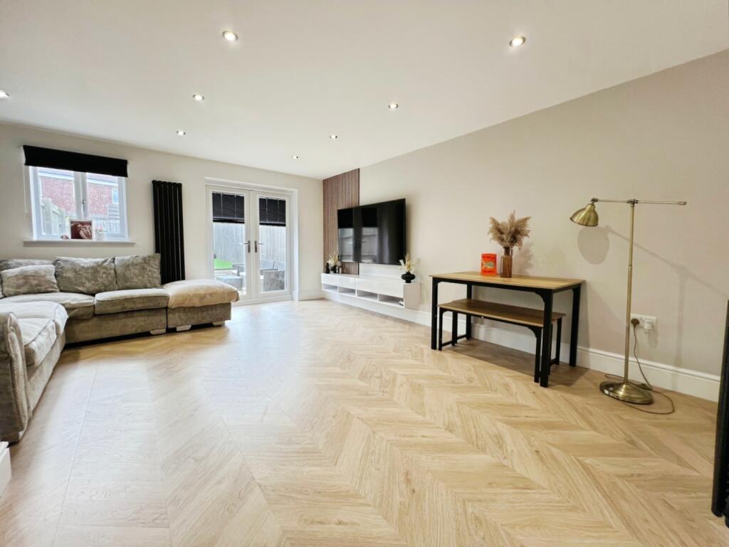 House in Shrewsbury, Sutton Farm - View 5