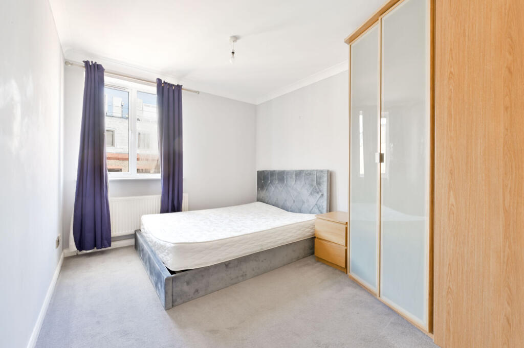 Apartment in London, West Ealing, Hanwell - View 5
