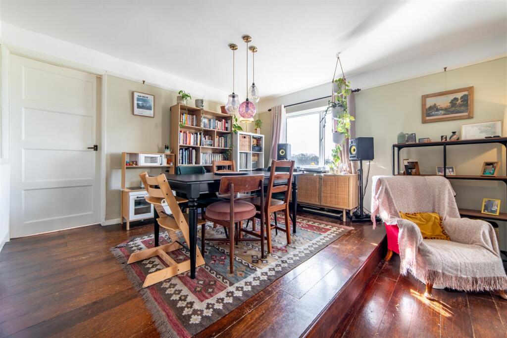 Apartment in Newcastle upon Tyne, High Heaton - View 5