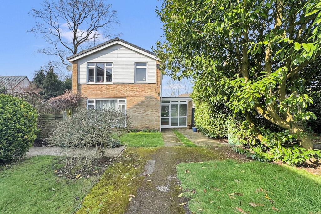 Main image of property: Fir Tree Grove, Bredhurst, Gillingham, ME7