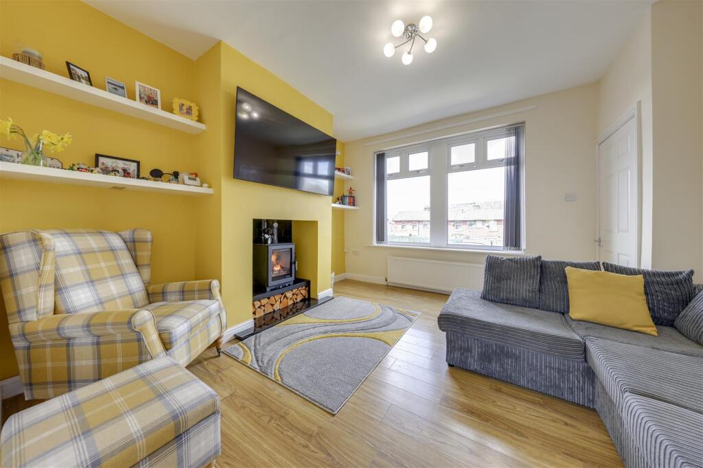 Fallbarn Crescent, Rawtenstall, Rossendale - View 4