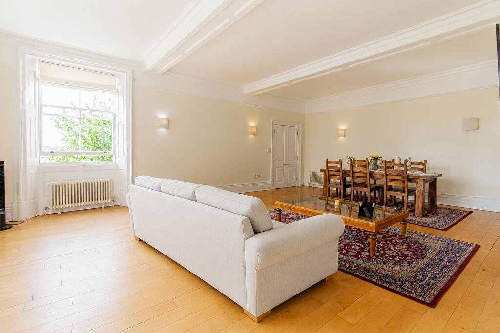 Apartment in Newbury, West Berkshire - View 5