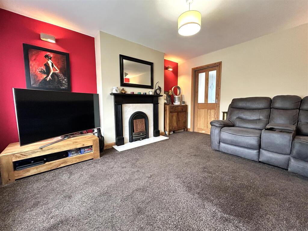 Plumtree Way, Syston, Leicester photo 2