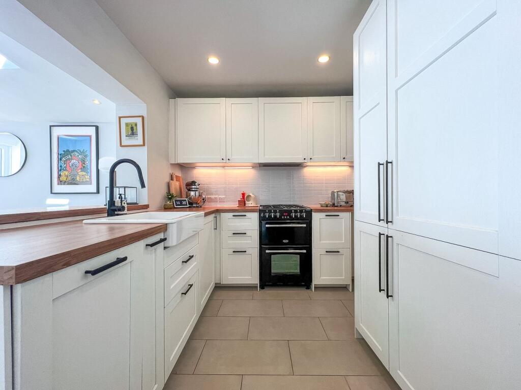 House in Kingston upon Thames - View 2