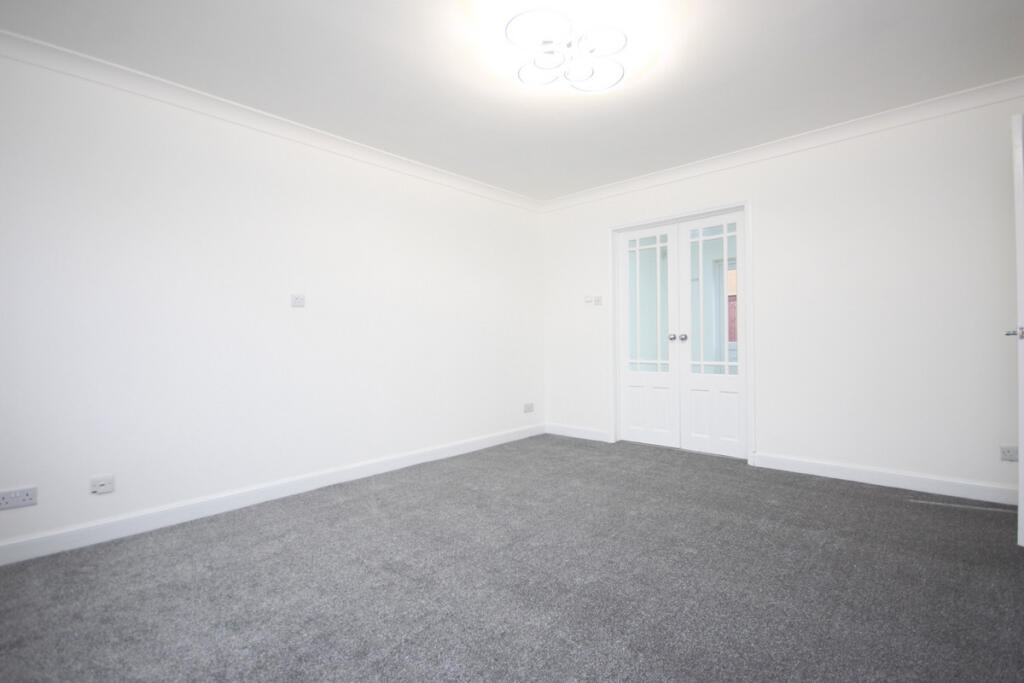 Golspie Avenue, Airdrie, ML6 photo 4