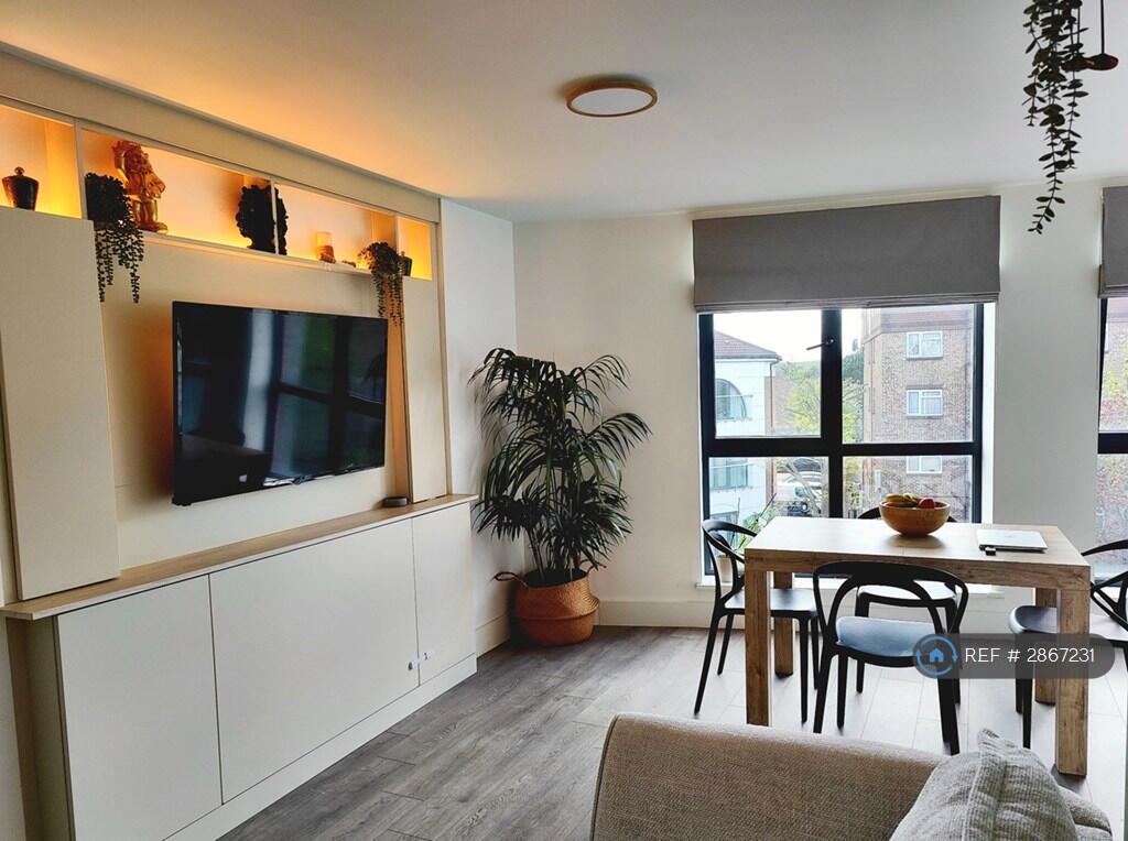 Main image of property: Masons Hill, Bromley, BR2