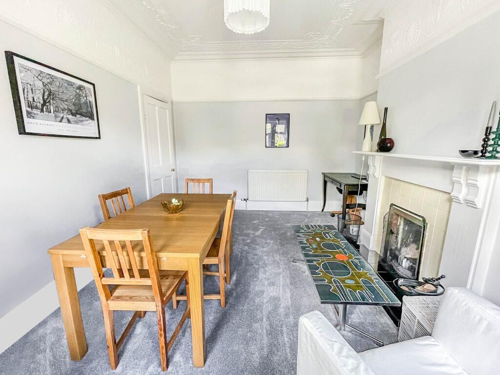 Elmfield Road, Huddersfield, West Yorkshire, HD2 - More