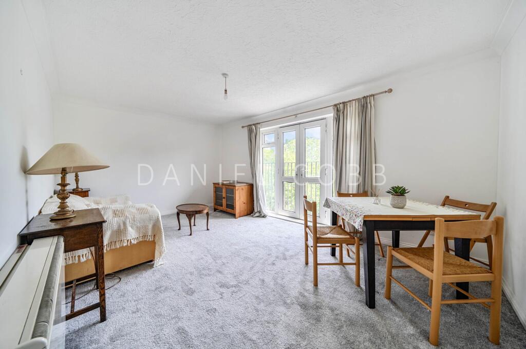 Apartment in London - View 4