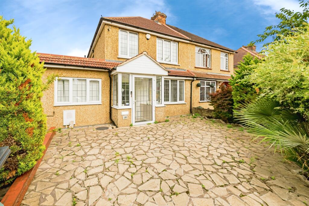 Main image of property: Alvista Avenue, Taplow, Maidenhead