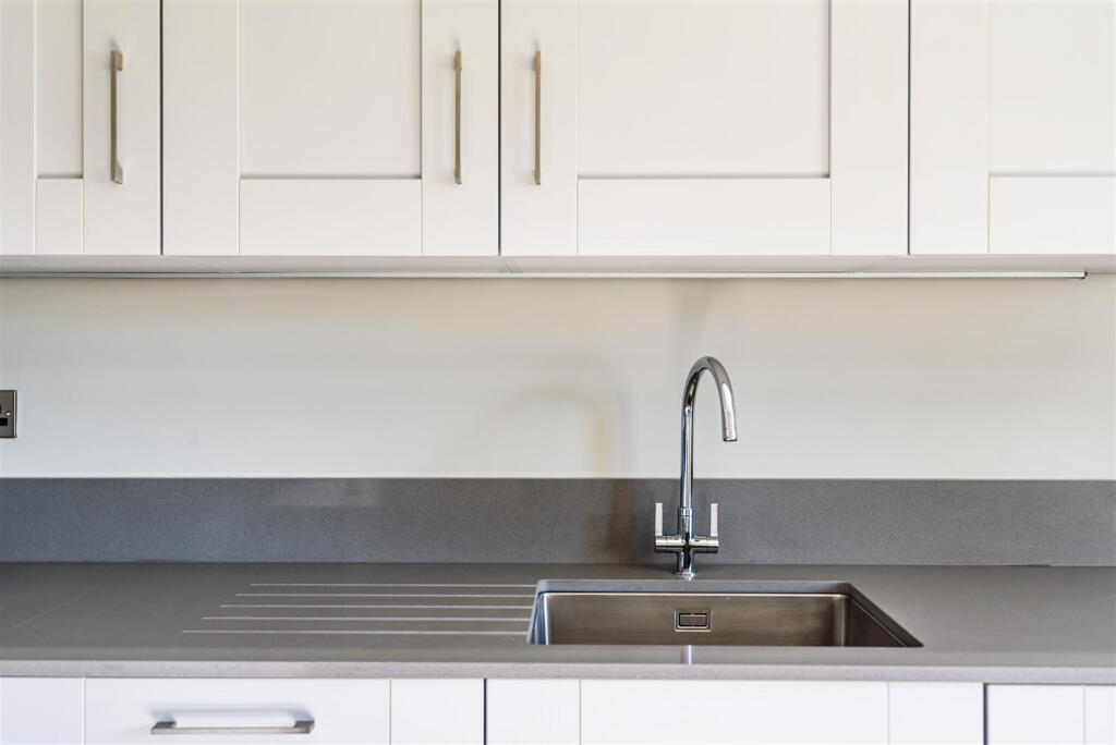 Apartment in Coventry - View 5