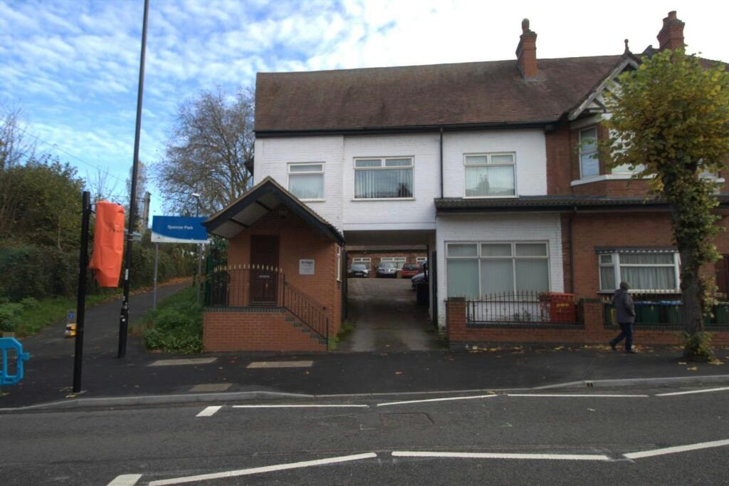 Main image of property: 141 Albany Road, Coventry, CV5 6ND
