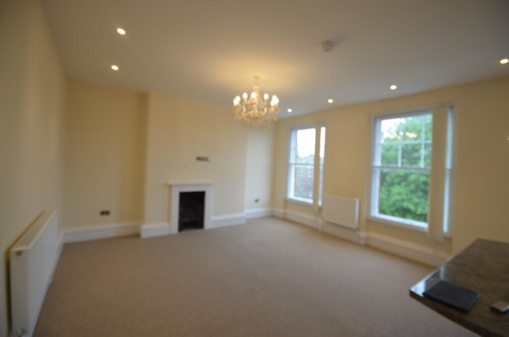 Apartment in Taunton - View 2