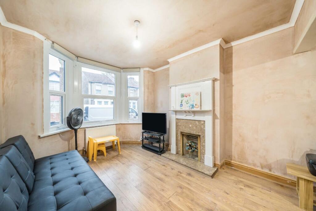 Winterbourne Road, Thornton Heath photo 2