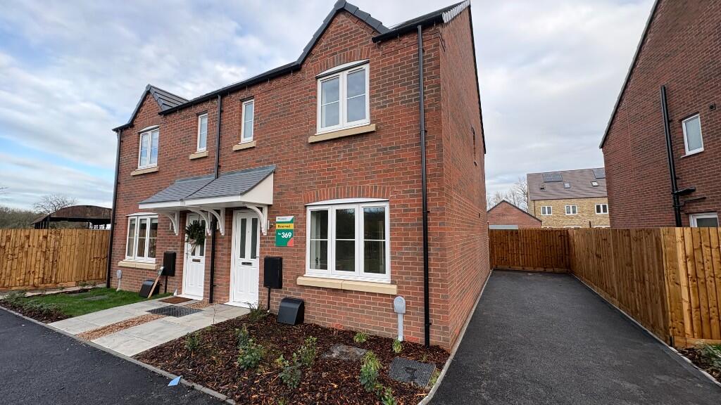 Main image of property: Long Hill Fields, Meon Way Gardens CV37