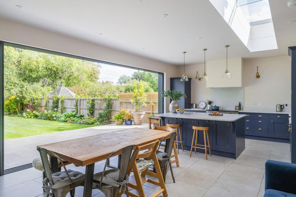 House in Cotswold, Cirencester - View 2