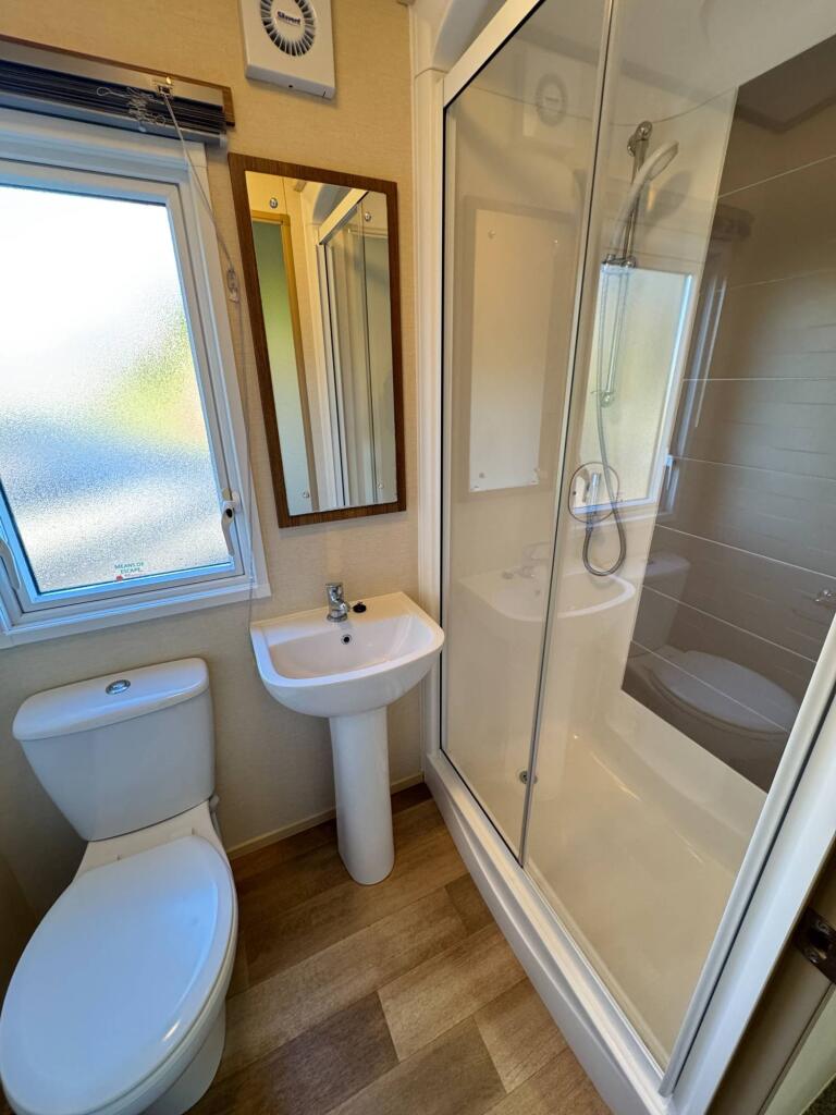 Warwick Road, Stratford Upon Avon, CV37 0NS photo 3