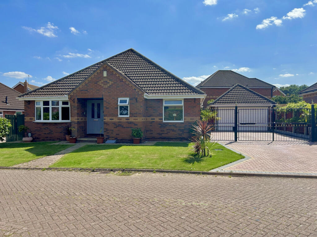 Main image of property: Mill Rise, Skidby, HU16 5UA