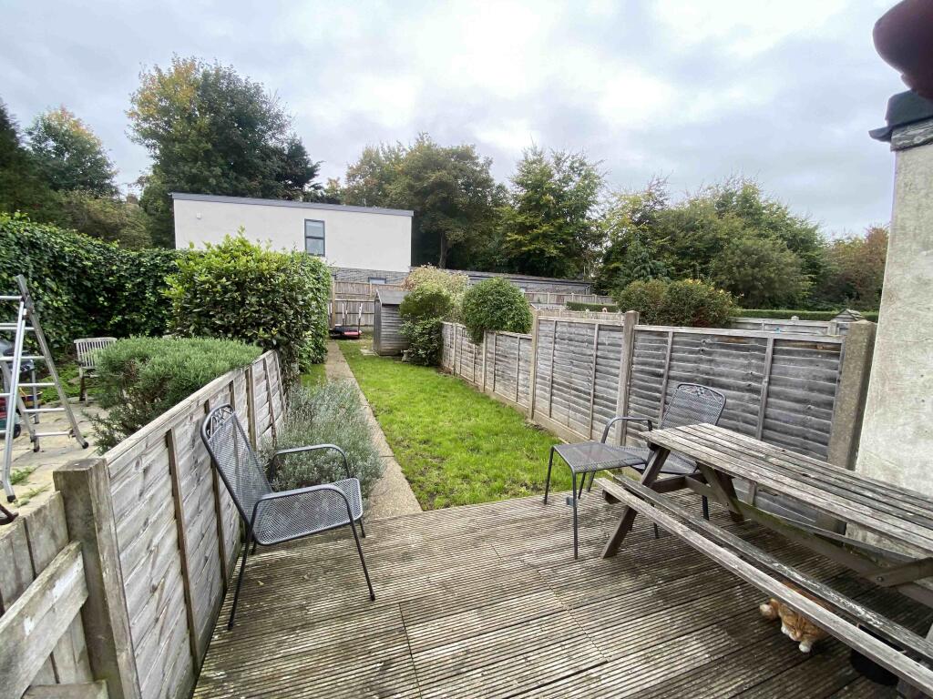 House in Watford - View 5
