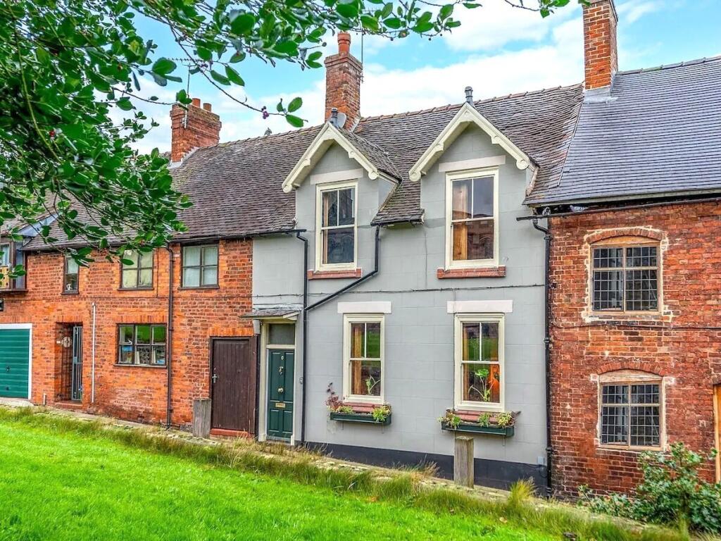 2-bed house on Church Street, Market Drayton, Shropshire, £225,000