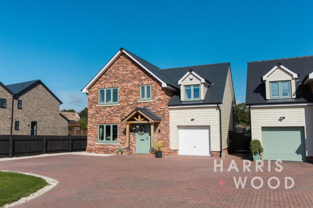 4-bed detached on Priory View, Harwich Road, Manningtree, CO11, £500,000