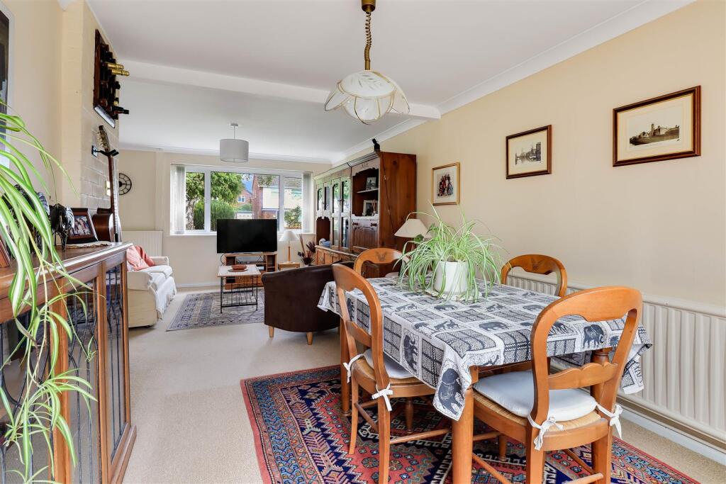 Brownlow Road, Cambridge - View 2