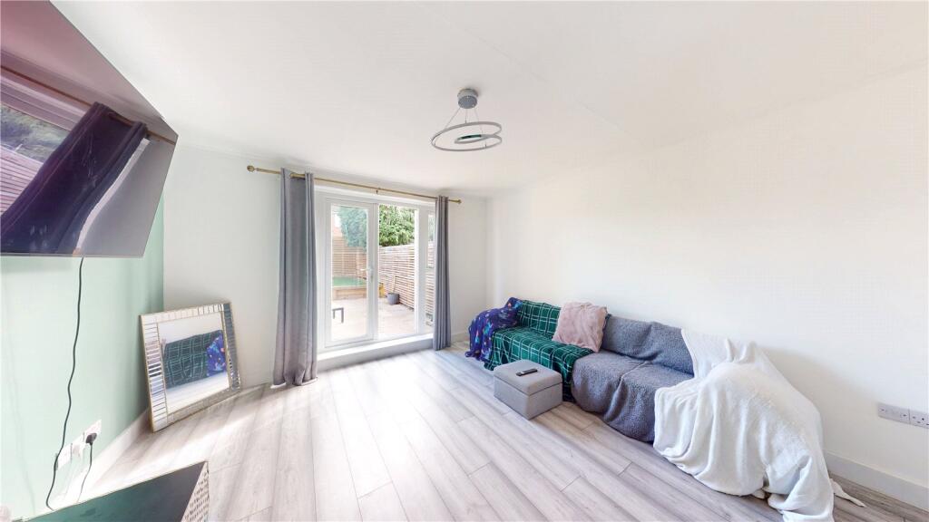 House in Sunderland, Mount Pleasant - View 4