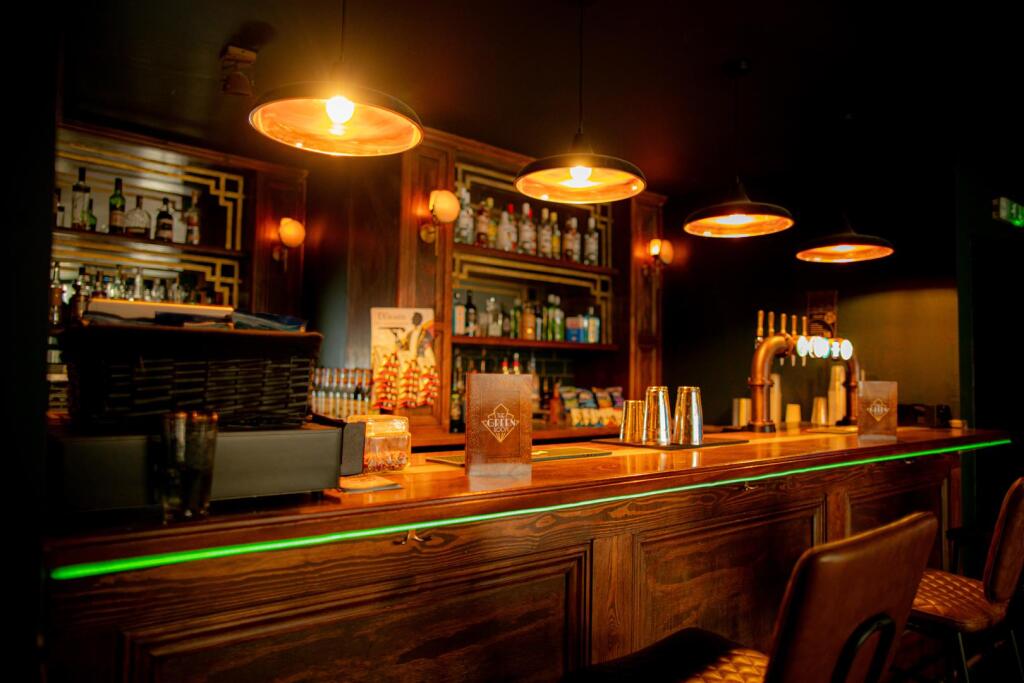 Main image of property: Bar Lease For Sale In Bristol City Centre
