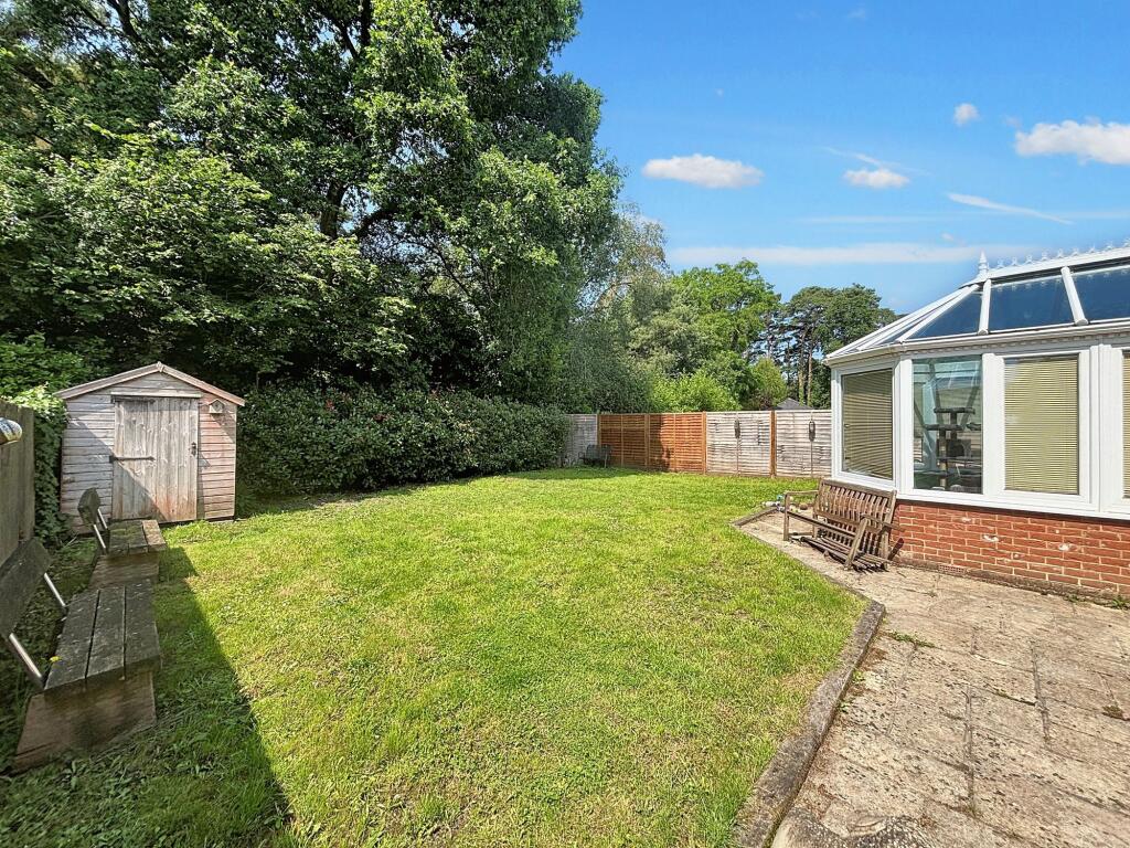 Antells Way, Alderholt, SP6 photo 2