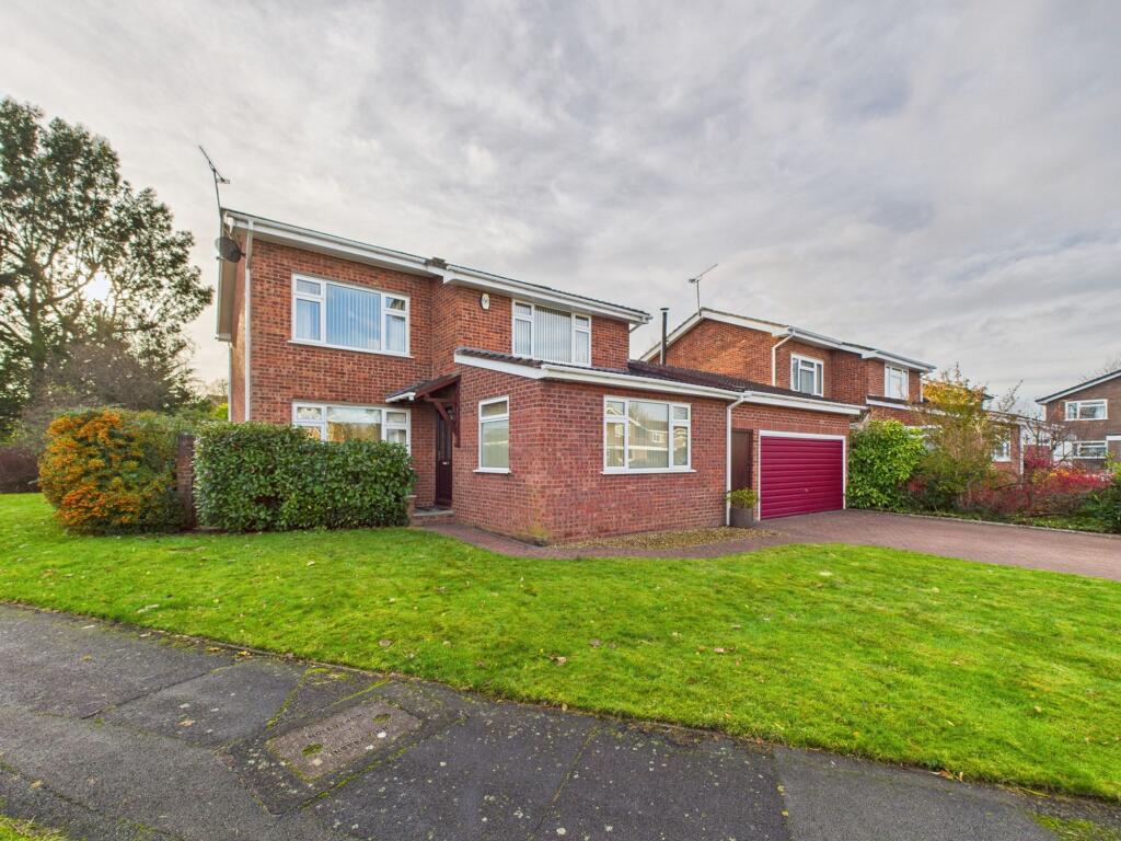 4-bed detached on Oaklands, Guilden Sutton, CH3, £575,000