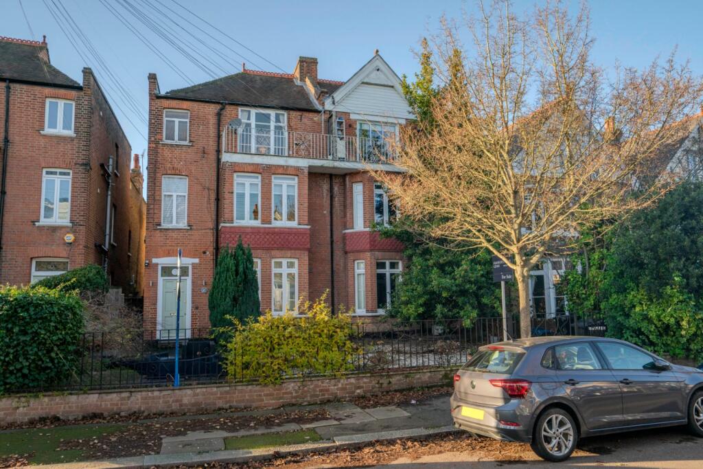 Main image of property: Oxford Road, Teddington, TW11