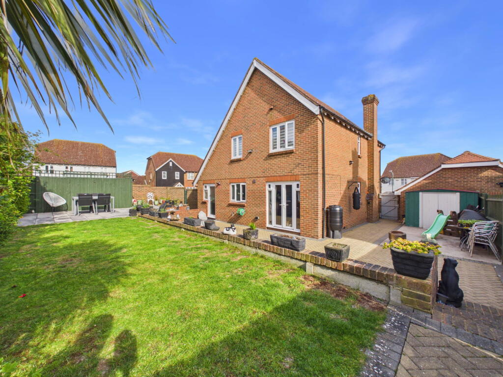House in Hoo St Werburgh, Medway - View 2