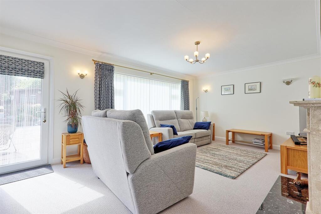 House in Braintree, Kelvedon - More