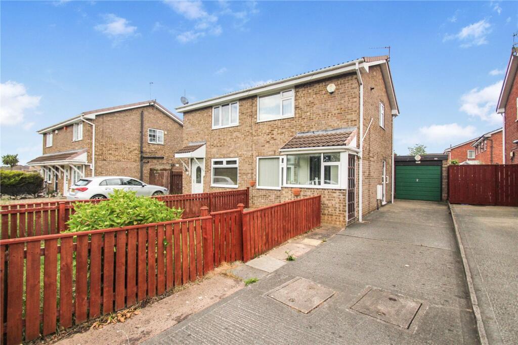 2-bed house on Briggs Avenue, South Bank, TS6, £89,950