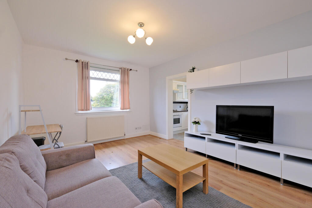1-bed flat on 122 Linksfield Road, Pittodrie, Aberdeen, AB24, £64,000